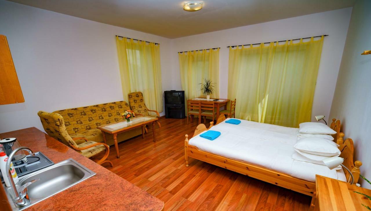 Isaan Ostrzyce Guest House מראה חיצוני תמונה